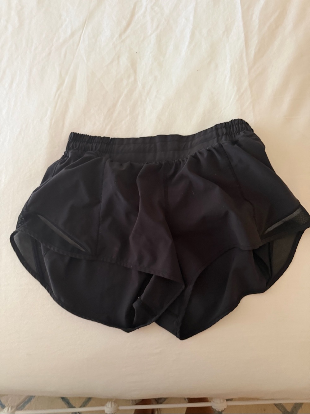 Lululemon hotty hots low rise 2.5”